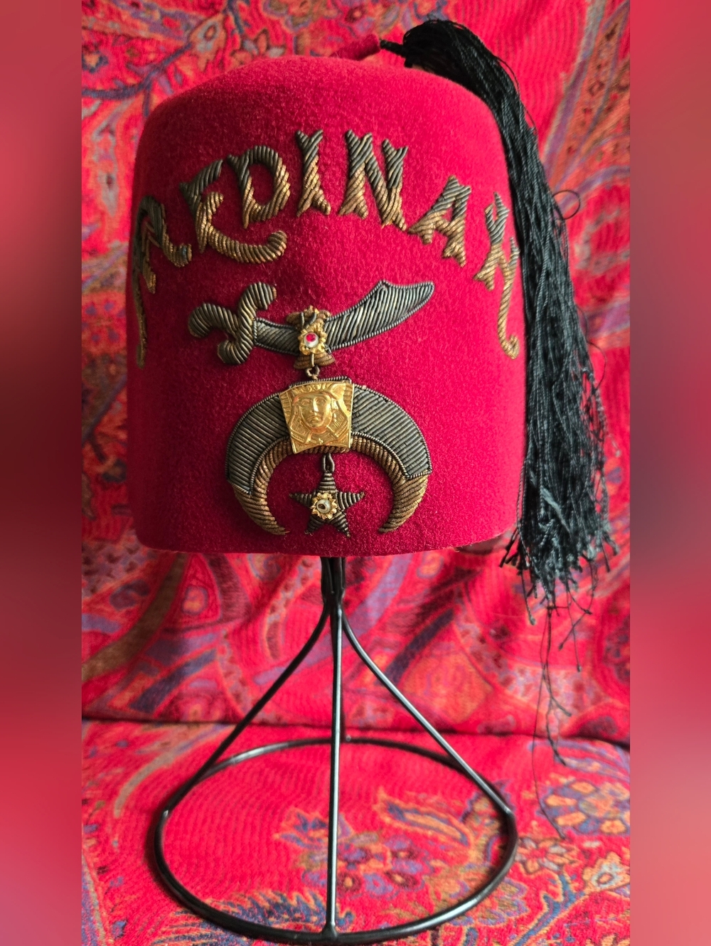 Vintage Medinah Masonic Fez Shriner Hat